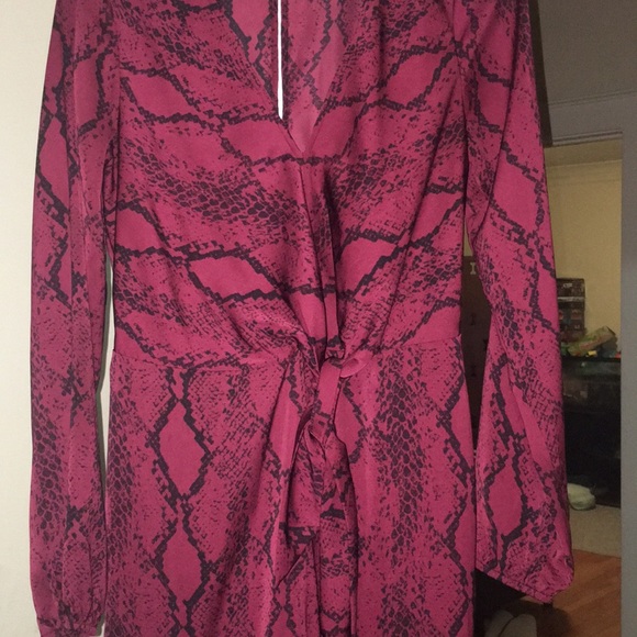 Snake print jumpsuit - Picture 2 of 3